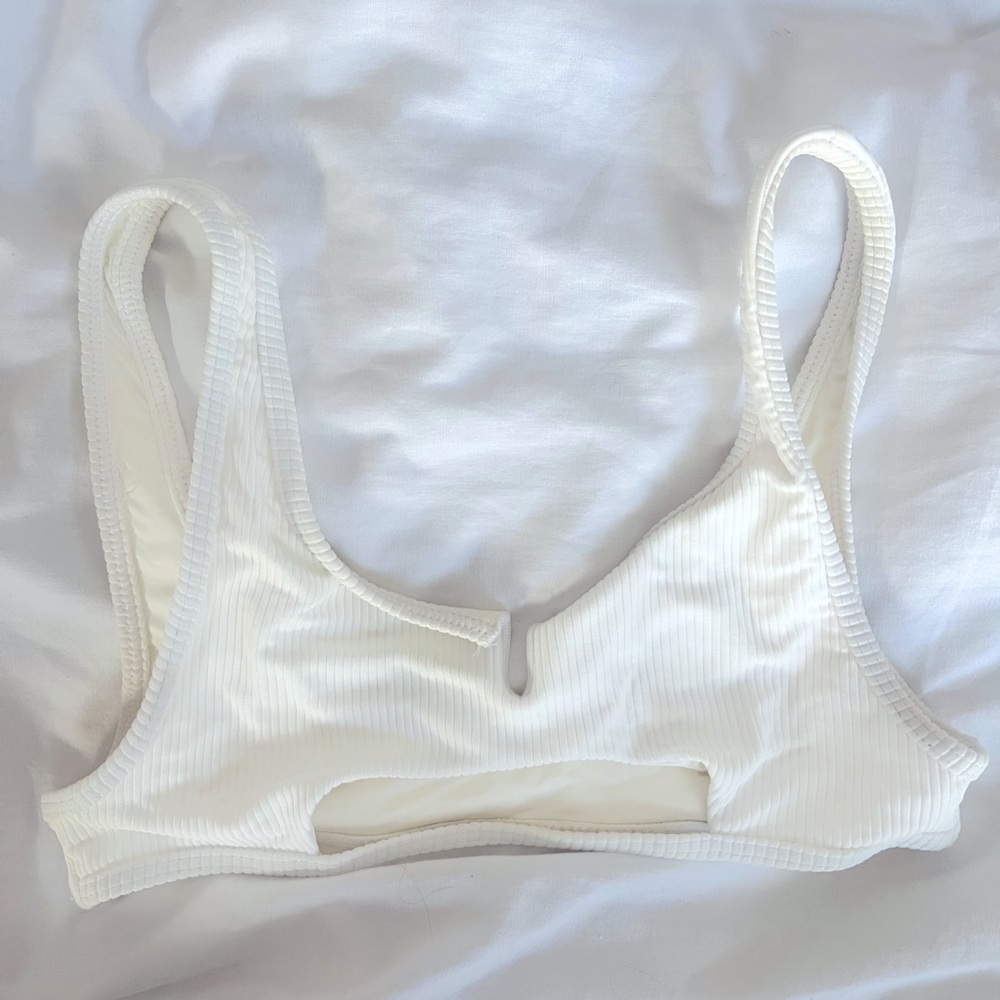 FRANKIES RIBBED BIKINI TOP